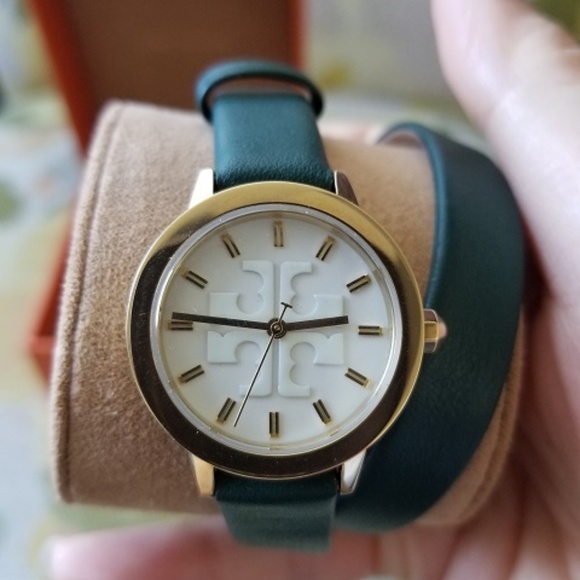 WATCH Tory Burch Gigi Double-Wrap Green Leather